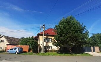 Uhorské: Charizmatický RD s udržiavanou záhradou