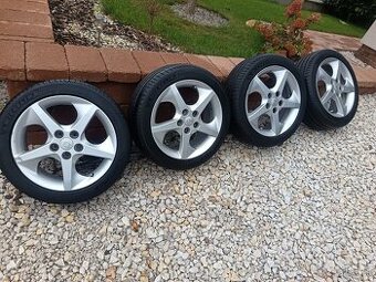 Kia R17