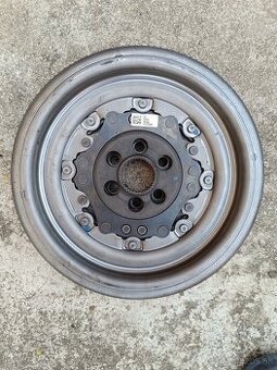 03C105266F Nový Zotrvačník na TDI / TSI motory VW Koncern