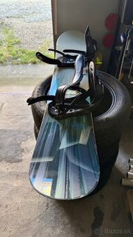 Snowboard Burton + burton viazanie