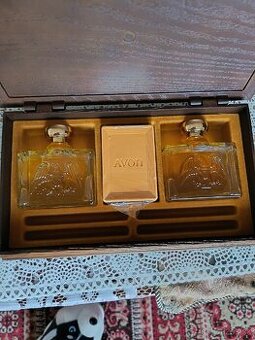 Zberateľská sada AVON – (USA, 70.–80. roky)
