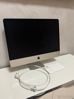 iMac 21.5” – i5 / 8GB RAM / 256GB SSD + 1TB HDD