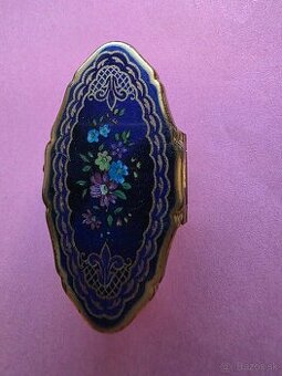 Držiak na rúž so zrkadielkom