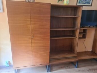 obývacia stena + stolík