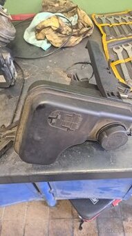 Nádržka na chladiacu kvapalinu bmw e61