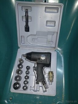 Pneumatický razovy utahovak