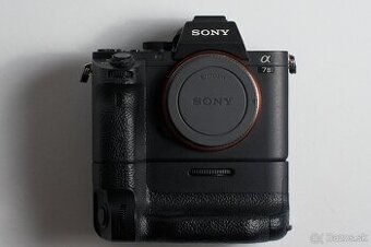 Sony A7II / Sony grip VG-C2EM