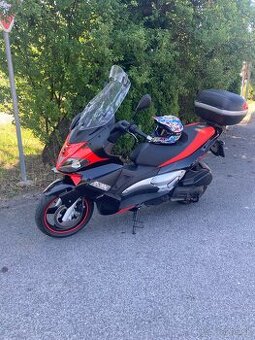 Aprilia SR MAX 125i 11KW Rv 2013