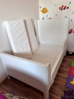 Rastúca detská posteľ IKEA BUSUNGE biela