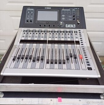 Yamaha TF1 + TIO 1608-D (Stagebox) + NY64-D (Dante card)