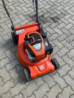 Husqvarna LC 347 VI - pokazený motor