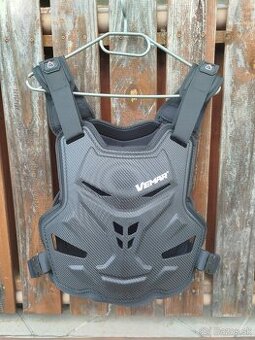 Motorcycle chest protector