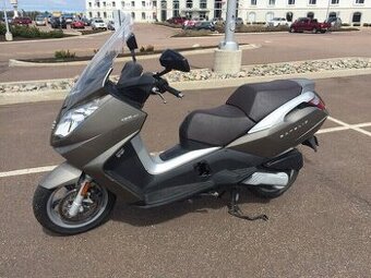 Kúpim Peugeot Satelis 125 na diely