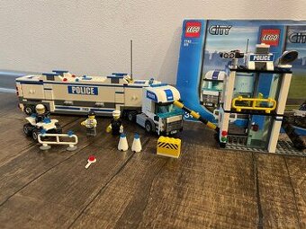 LEGO City 7743 – Police Command Center