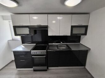 Dom - Ihneď voľný - 5 min od LV - Rekonštrukcia - TOP PONUKA