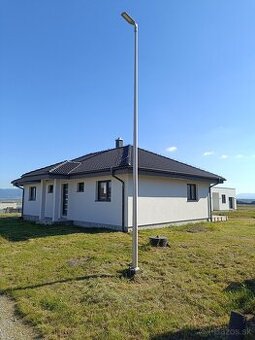 Novostavba 4 izbového bungalovu v stave holodom v Haniske,KE