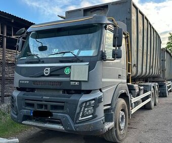 Hákový nosič kontajnerov Volvo FMX 6x4