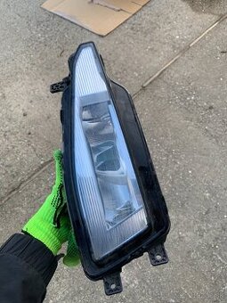 PŘEDNÍ MLHOVKA vw passat b8 lift prava