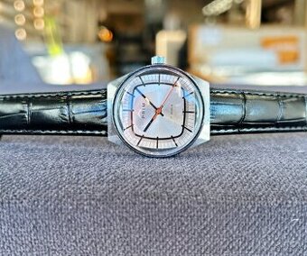 Československé mechanické vintage retro hodinky PRIM Televiz