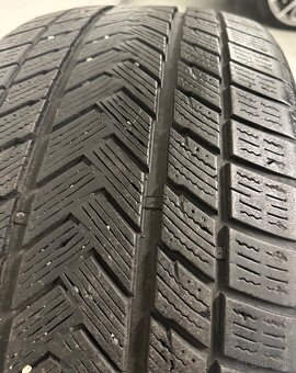 Zimné pneumatiky 285/35 R22, 4ks