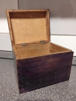 Stara truhlicka a pokladnicka