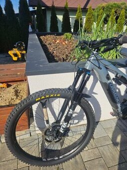 Commencal Meta Power 29 Essential 2020 2x Bateria