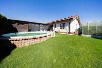 RODINNÝ 4 IZBOVÝ DVOJDOM S PRIESTRANNOU TERASOU