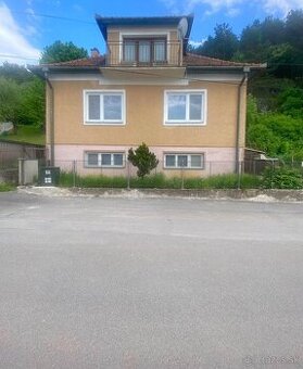 ZNÍŽENÁ CENA Rodinný dom Nitrica-pôvodný stav