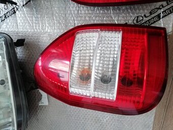 Opel Zafira zadné svetlá