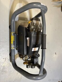 kompresor Schneider compact master CPM 210-10-3 W