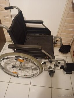 Invalidný vozík skladaci