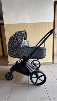 Predám kočiar CYBEX priam Rebellious premium collectioum col