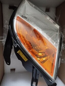 Ford FUSION Přední světlomet 1ED247 026-261