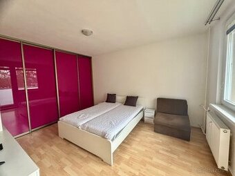 Útulný 1-izbový byt vo Vrábľoch na prenájom