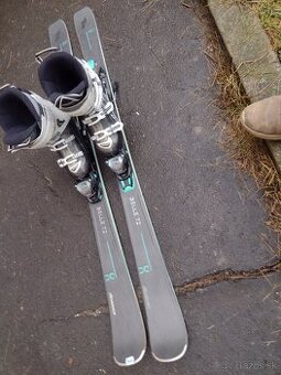 lyže 138cm,