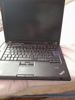 Lenovo ThinkPad T400 – funkčný notebook
