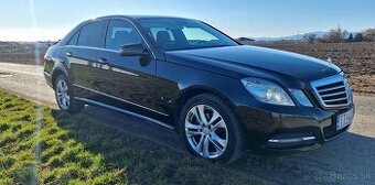 Mercedes E