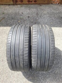 235/40 R18 Michelin