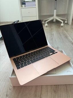 MacBook Air s cipom M1 13”