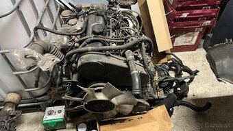Motor 2.5 TD 4D56