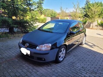 Predam volkswagen golf 5.1.4.16v benzín kw 55 r.v 2006