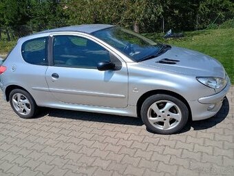 Peugeot 206 1,6 benzín 16V 80kw