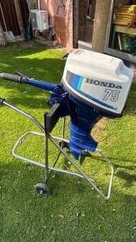 Dobrý deň predám zavesny lodny motor Honda 8hp 4Takt chytá
