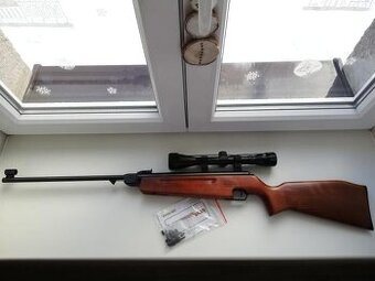 VZDUCHOVKA SLAVIA 634 + optika 6x40