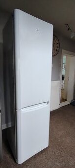 Chladnička z mrazničkou