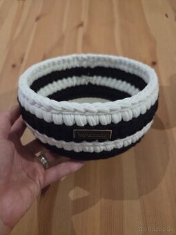Háčkovaný košík HANDMADE