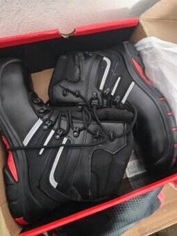 Topánky pracovná obuv s3