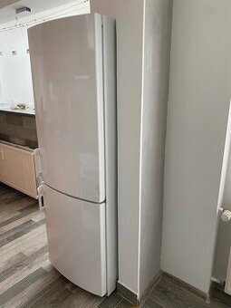 chladnicka s mraznickou