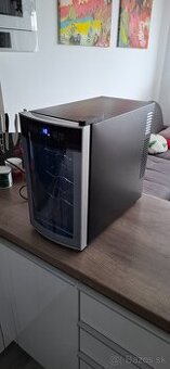 Vinotéka Philco PW 8