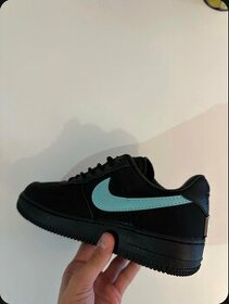 Tiffany & Co. x Air Force 1 Low - 1